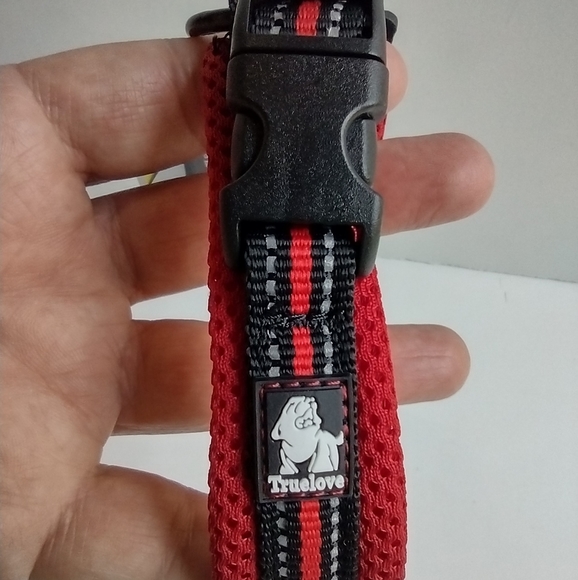 Red Truelove Adjustable Mesh Padded Dog Collar 3M Reflective Nylon Dog Collar XS - Picture 2 of 4